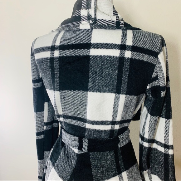 FAVLUX FASHION | Waterfall Jacket Blk White Plaid - Picture 3 of 8